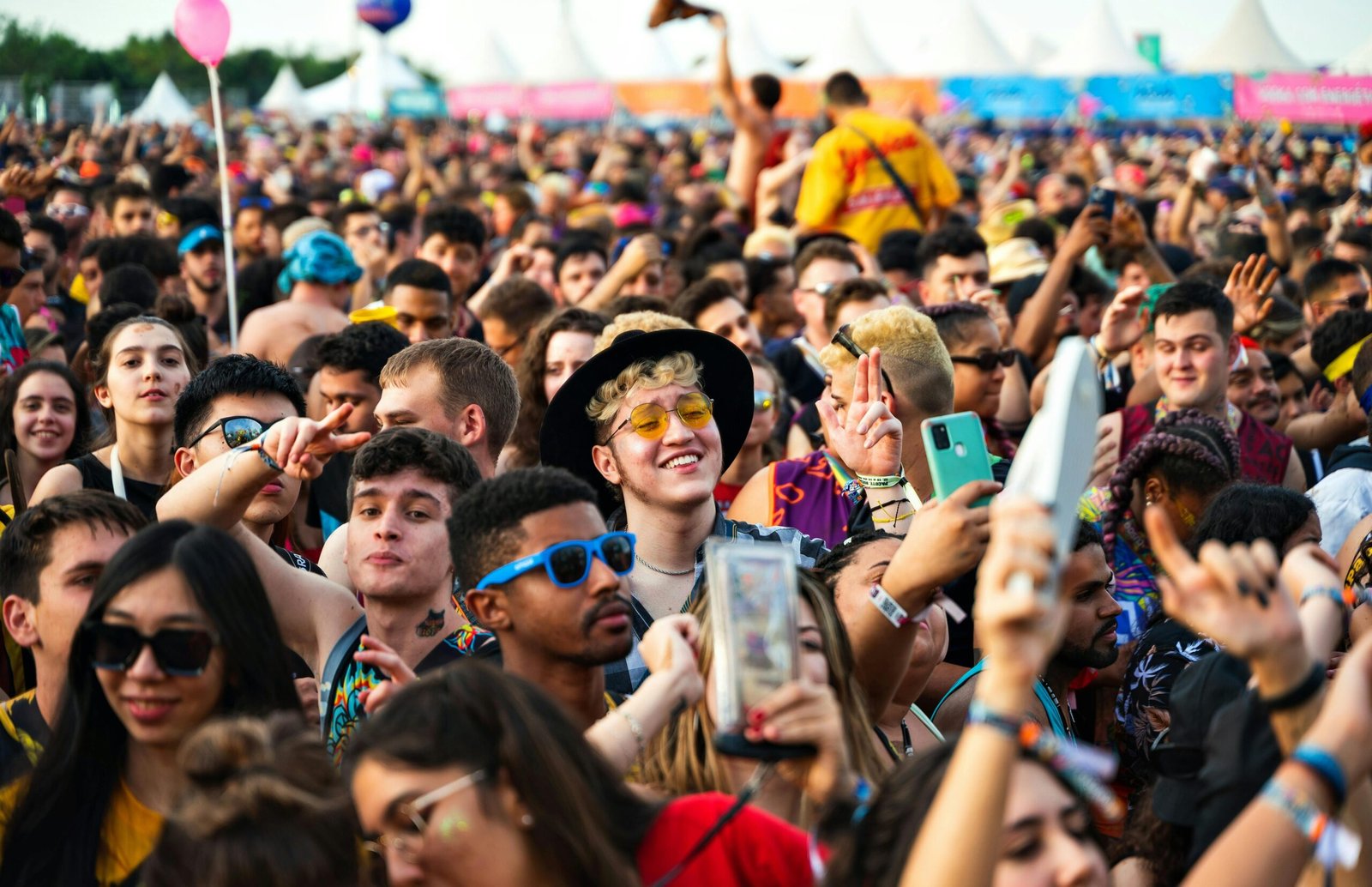 How to Find Free Local Events and Festivals While Traveling – Traveletty